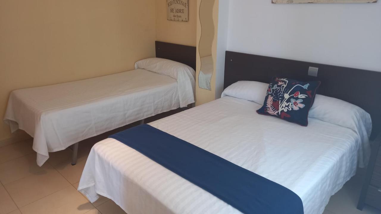 Apartamentos Maradentro Soto de la Marina Exteriör bild