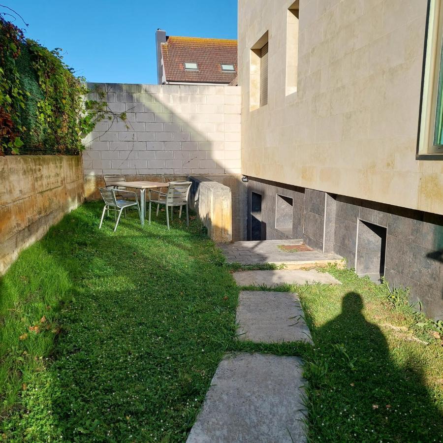 Apartamentos Maradentro Soto de la Marina Exteriör bild