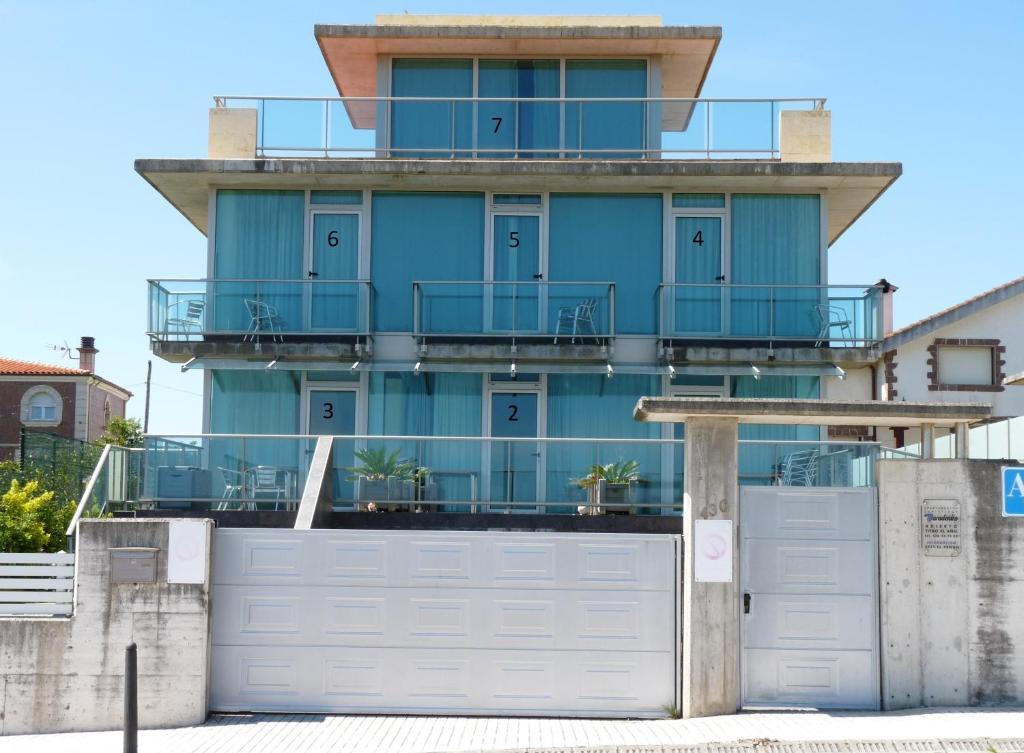 Apartamentos Maradentro Soto de la Marina Exteriör bild
