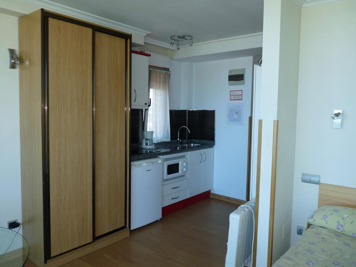 Apartamentos Maradentro Soto de la Marina Exteriör bild